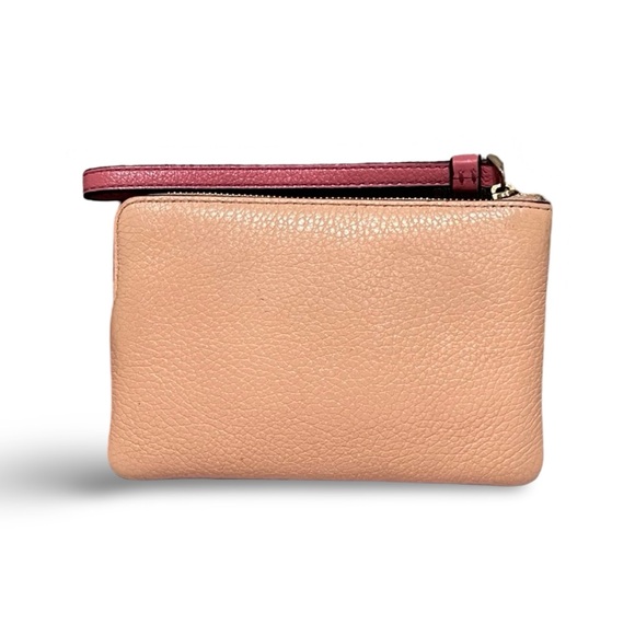 Coach Faded Blush Pebble Leather Corner Zip Wristlet w/ Horse & Carriage - Picture 3 of 10